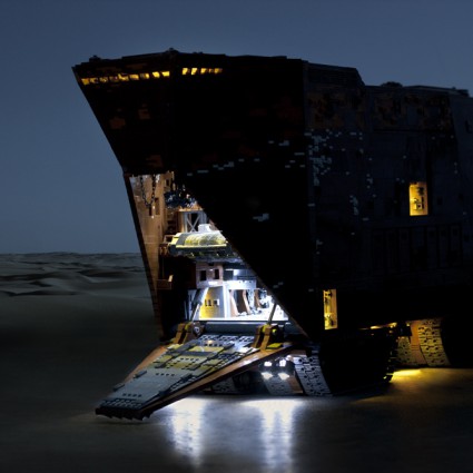 Le Sandcrawler des Jawas en LEGO