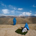 Femmes afghanes sur la route