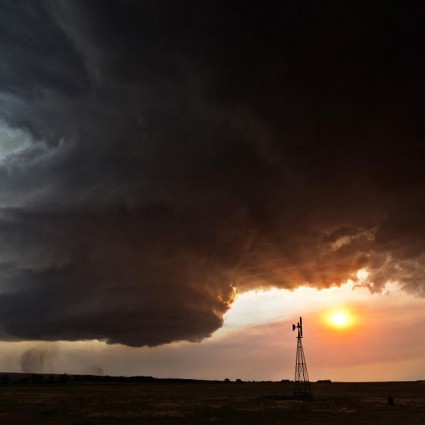 The Big Cloud : The Lovely Monster