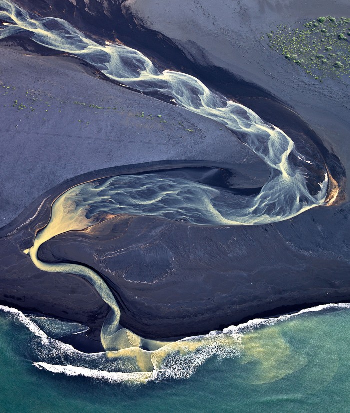 Aerial photography of Iceland by Andre Ermolaev (14)
