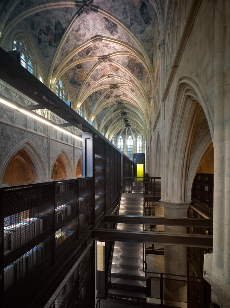 Intérieur de la librairie Selexyz Dominicanen dans l’église dominicaine de Maastricht, par Merkx + Girod (9/10)