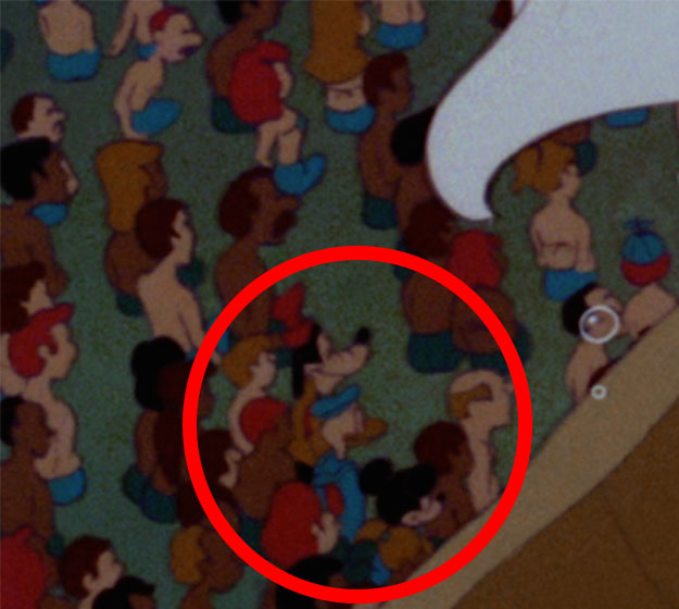 Close-Up-The-Little-Mermaid-Hidden-Mickey