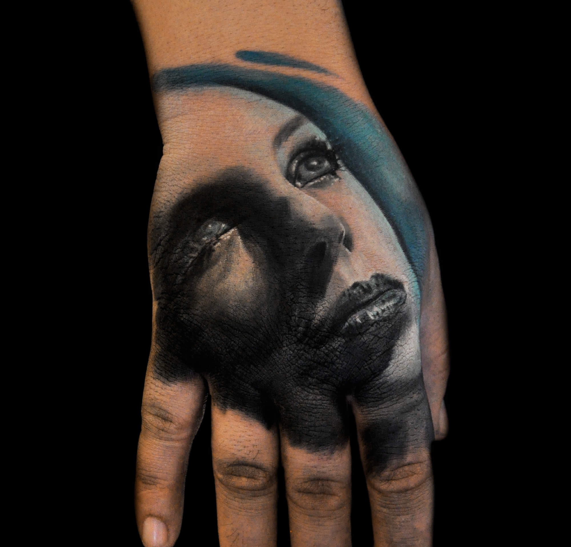 Max-Pniewskis-Tattoos-36210290.jpg