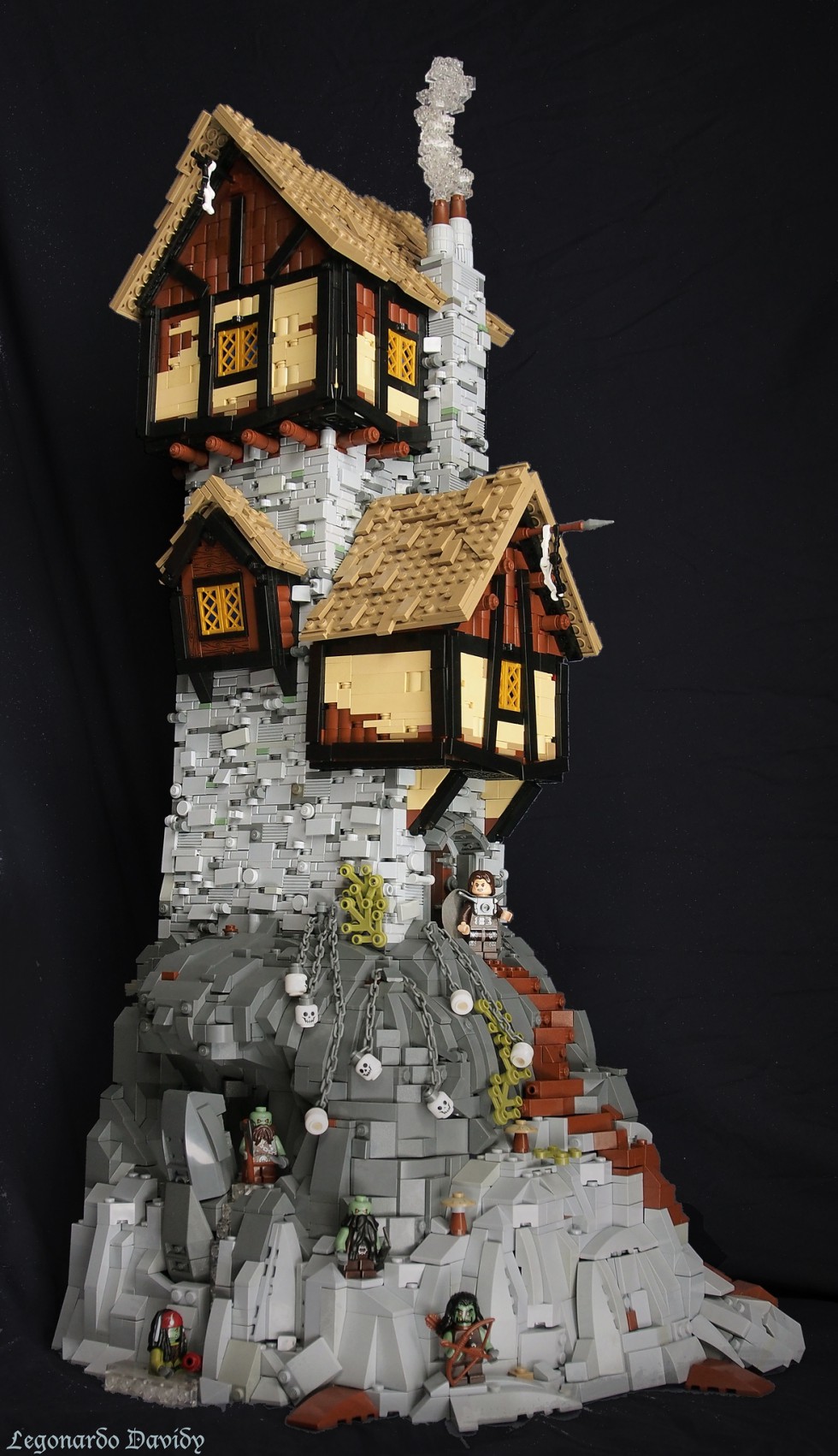 Skull Tower - LEGO - David Hensel