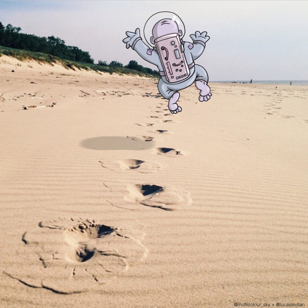 Small step for a man, giant leap for an illustration. - Photos Invasion ©Lucas Levitan