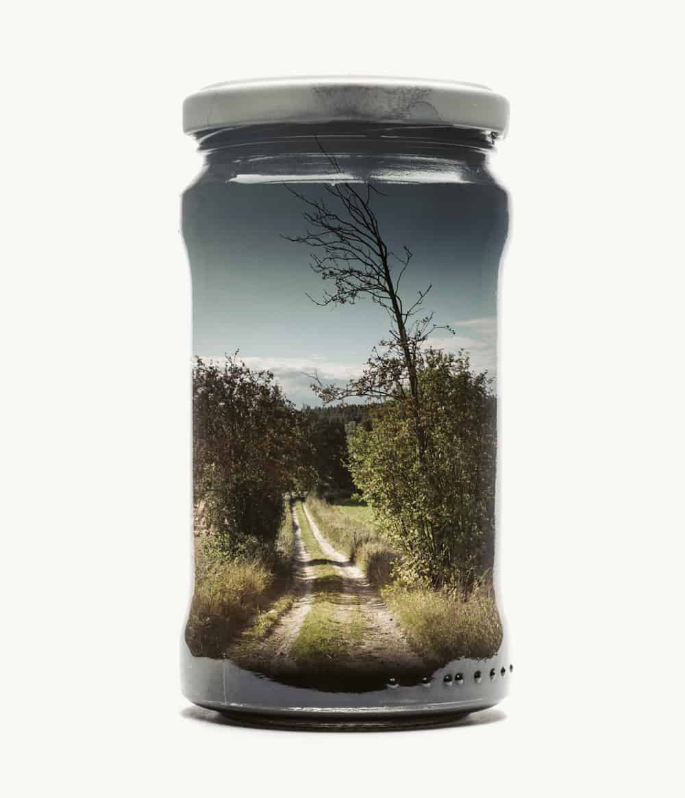 Des paysages dans des pots en verre / Christoffer Relander